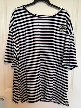 Women's Black & White Striped Boatneck Top